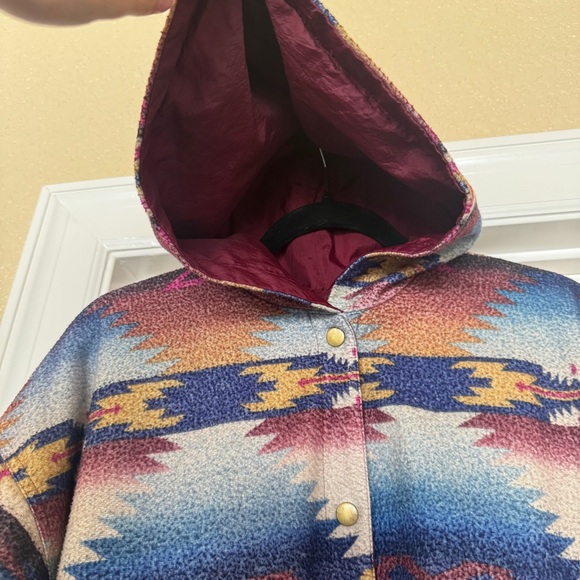 Vintage Southwestern Soft Shell Multicolor Windbreaker - Picture 4 of 9